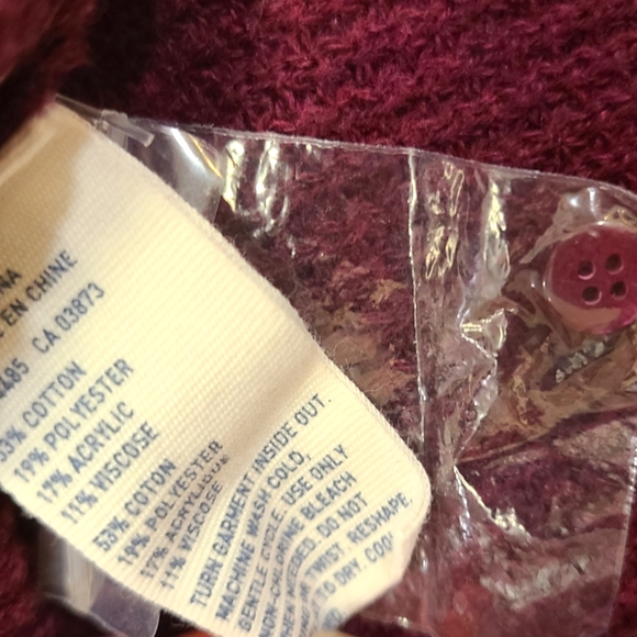 American Eagle Outfitters Sequined Sweater Size Small - Picture 8 of 8